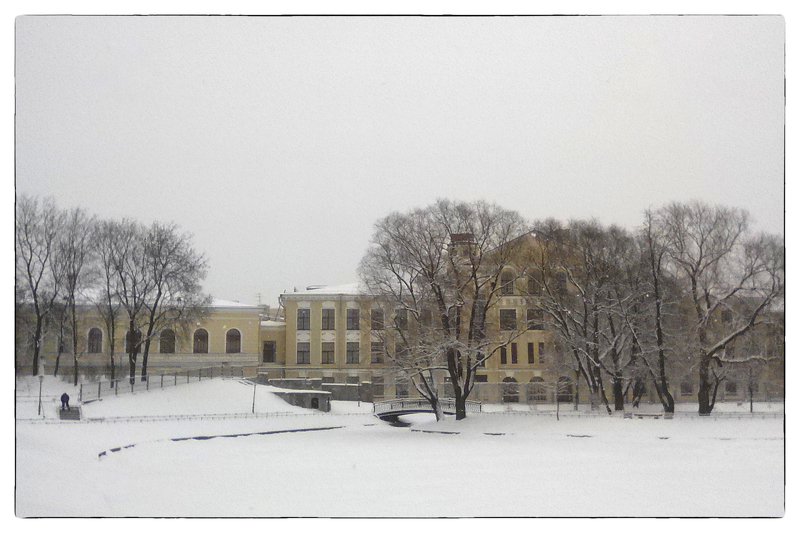 #architecture  #abstract  #streetart #street #streetphotography #sprayart #urban #urbanart #urbanwalls  #wall #wallporn #graffitiigers #stencilart #art #graffiti #instagraffiti #instagood #artwork #mural #graffitiporn #photooftheday #stencil #streetartist Мобилографикаphoto preview