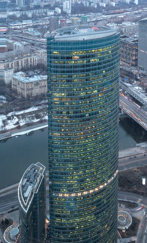 архитектура, город, вечер, весна, закат, башни, москва-сити Башня на набережнойphoto preview