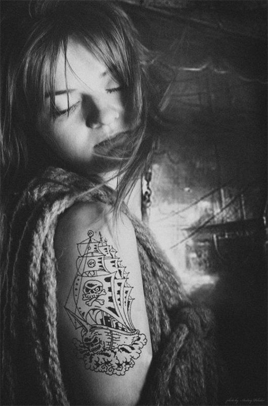 гавань, девушка, корабль, пираты, тату photo preview