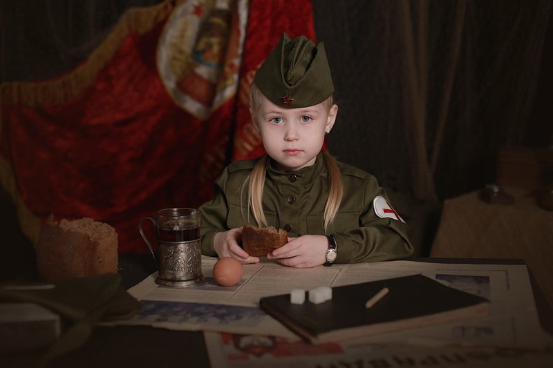 дети портрет день победы девочка 9 Маяphoto preview