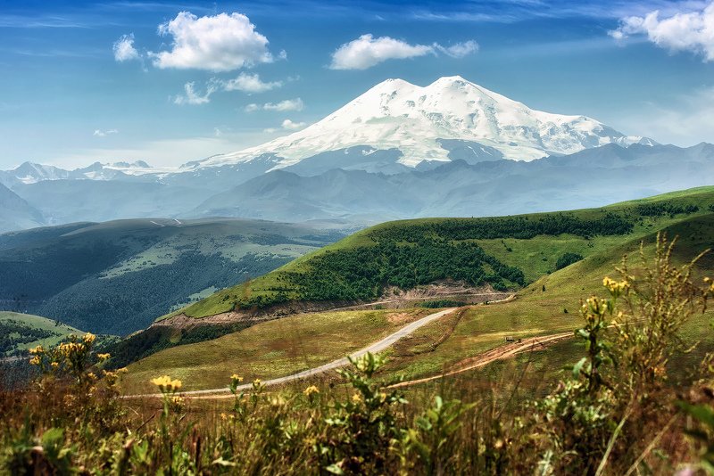 пейзаж, природа, Эльбрус, Приэльбрусье, Кавказ, горы, поля, landscape Дорога на Эльбрусphoto preview