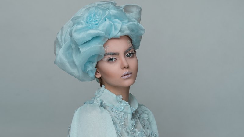 #portrait #queen #fashion #female  ice queenphoto preview