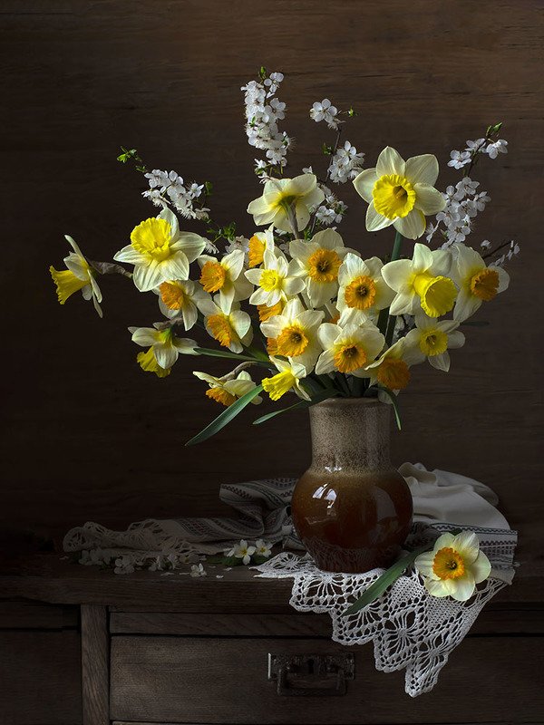 натюрморт с нарциссами,весна,букет,цветы,художественное фото,искусство. photo preview