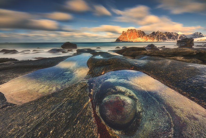 lofoten, reine, reflections, mountains, seascape, landscape, utakleiv The Eye of the Northphoto preview