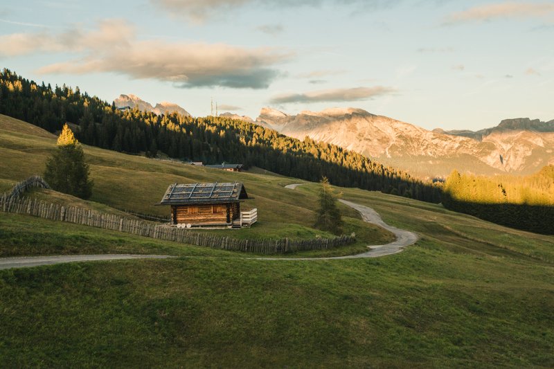 горы; дорога; природа; путешествия; домик Путевые нити...photo preview