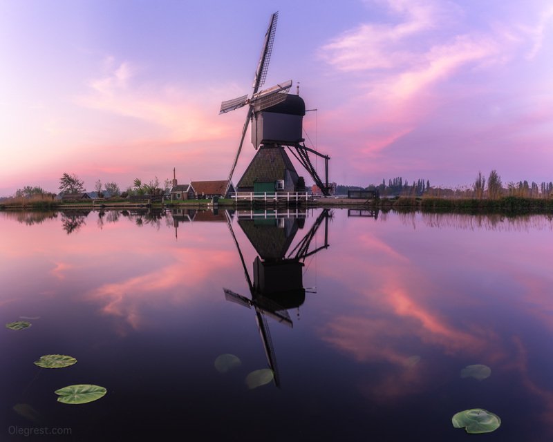 Утро у мельницыphoto preview