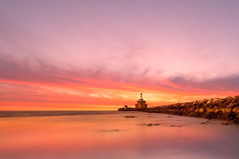 lighthouse,sea,sunrise,italy,venece,long exposure,travelm morning near the lighthousephoto preview