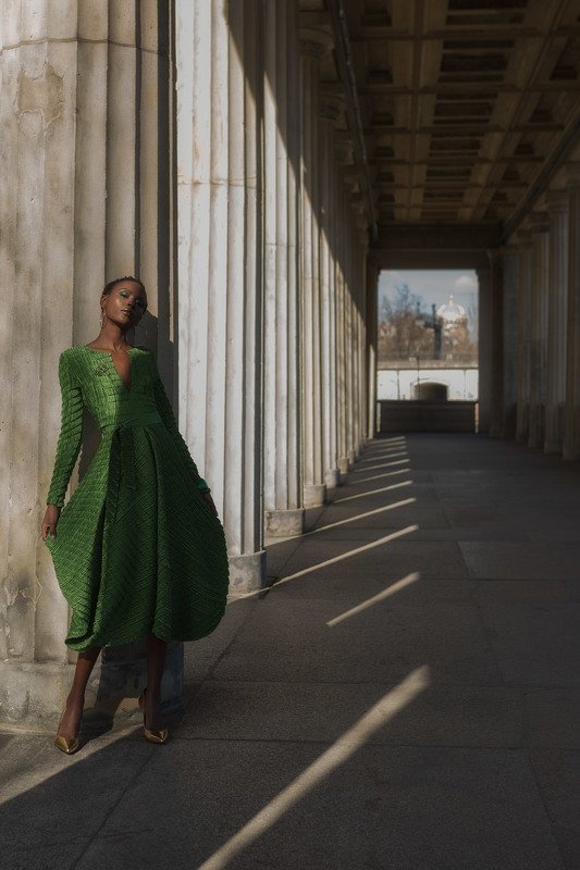 #dress #girl #berlin light&shadows Lenaphoto preview