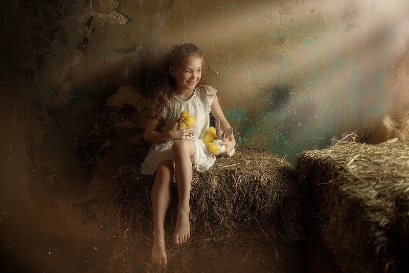пасха, девочка, утята, сено, весна ПАСХАphoto preview