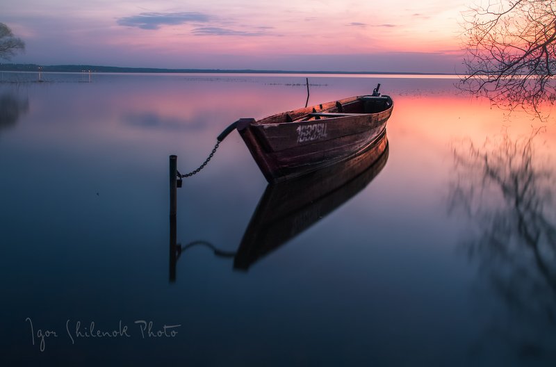 отражение, озеро, закат, лодка, весна, плещеево, озеро, переславль залесский Зеркальная гладьphoto preview