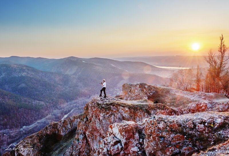 торгашинский хребет Над рекойphoto preview