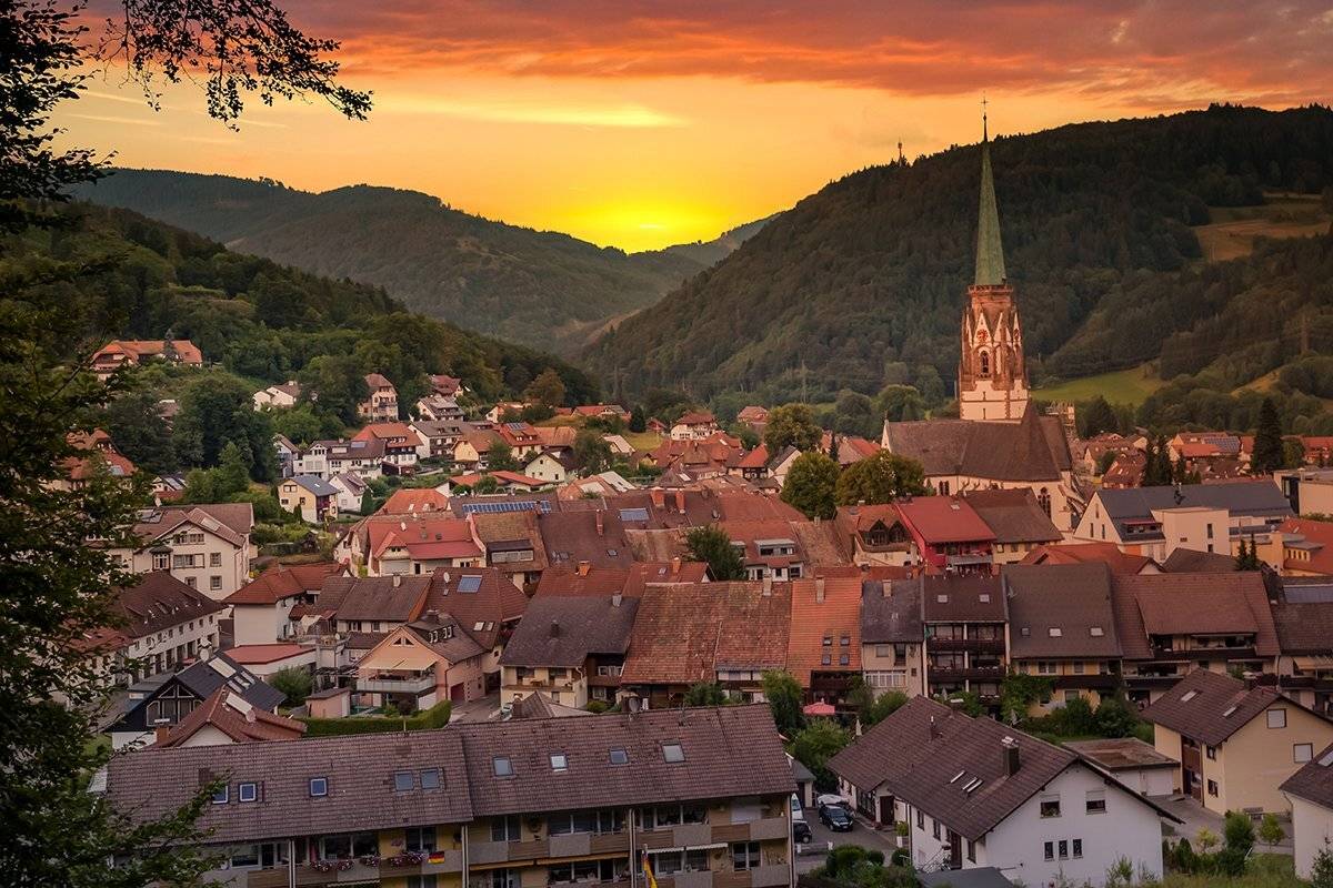 city in black forest. Автор: Nikolay Tatarchuk landscape, sunset, mountains, city, germany, church, Nikolay Tatarchuk