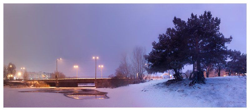 закат, город, речка, сосна, фонари, мост Ванильный закатphoto preview