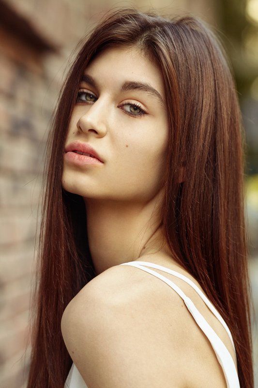 Asen Andreev, Asen Andreev Photography, Light, Nature, Fashion, Portrait, Pose, Natural Light, Posing, Color Image Tanyaphoto preview