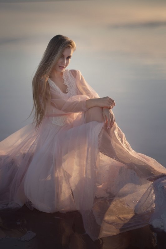 озеро женский портрет Эльтонphoto preview