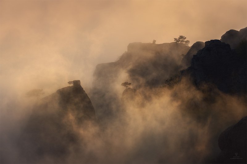 В тумане Долины Привиденийphoto preview