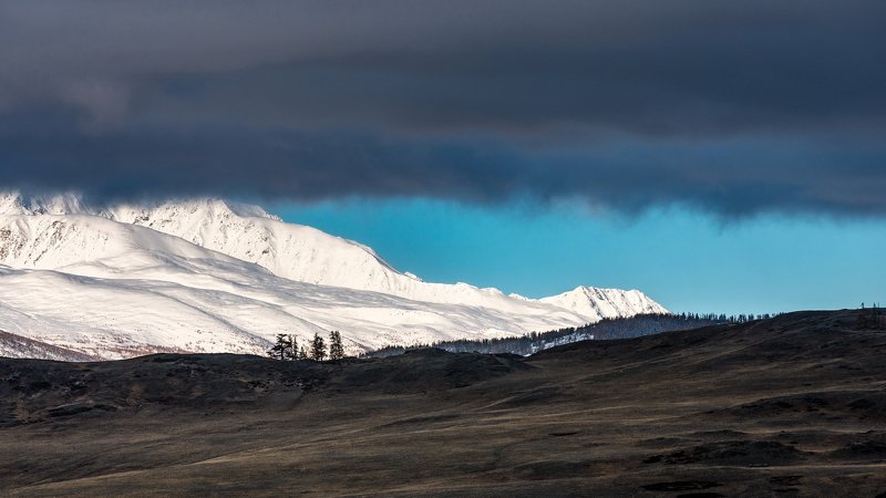 горы, алтай, горный алтай, утро, северо-чуйский хребет, снег, ник васильев, туча, курай, курайская степть Между небом и землёй.photo preview