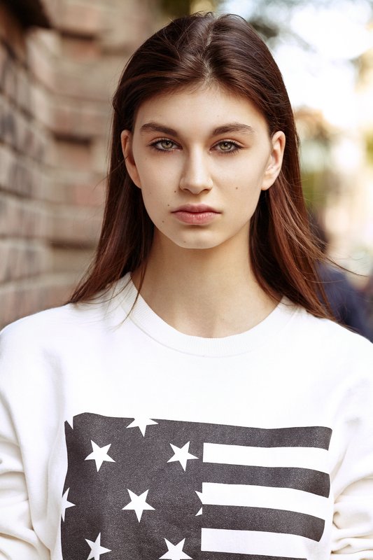 light, Asen Andreev Photography, Asen Andreev, Portrait, Natural Light, Color Image Tanya photo preview