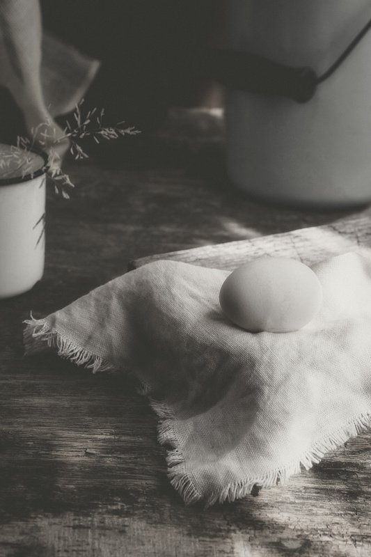 натюрморт, яйцо, грубая ткань,бидон,утро Ранее утро 2photo preview