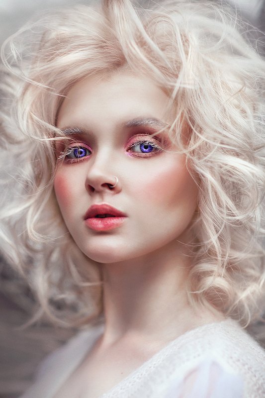 ангел , крылья, девушка, серый, белый, красивая Когда мы теряем крыльяphoto preview