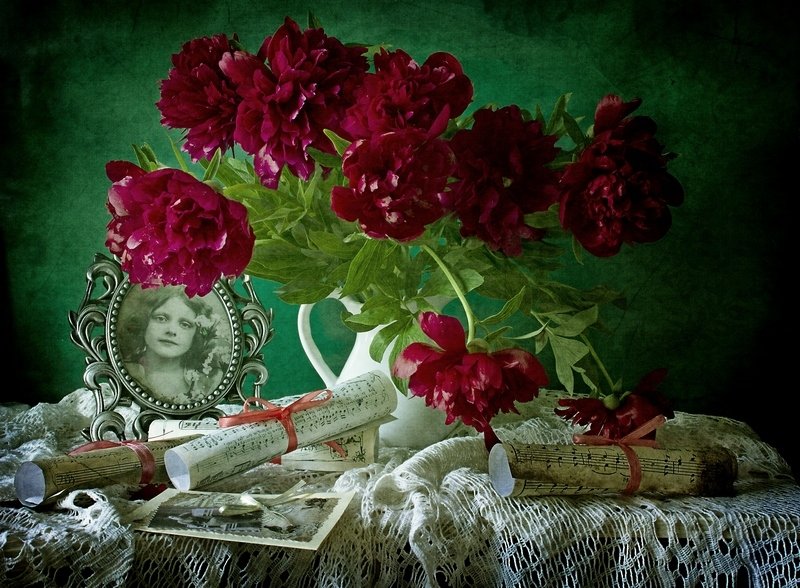 Натюрморт с пионамиphoto preview