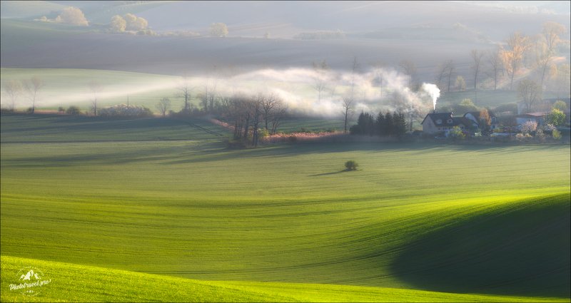 чехия, южная моравия, фототур в евпропу, фототур в южную моравию, south moravia, осенний фототур, фототур 2019, весна, осень, spring, autumn, smoke, дым Smoke On The ....photo preview