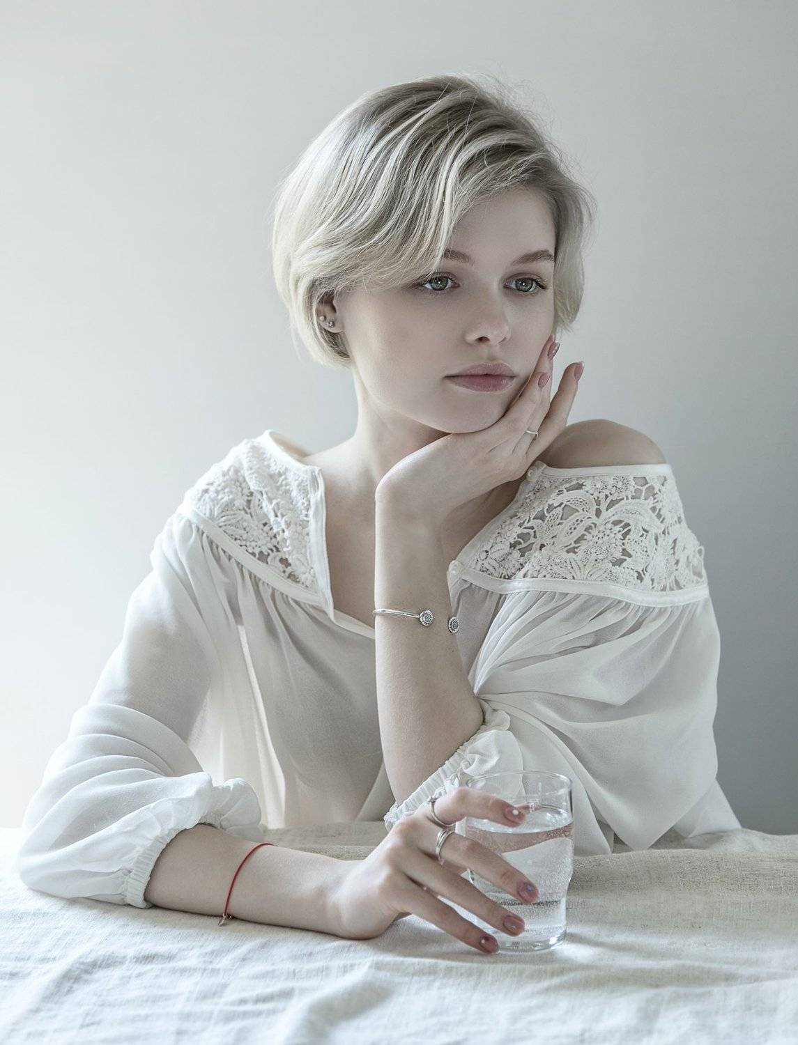 портрет , взгляд , цвет ,волосы , красивые губы ,нежность ,девочка, Natalia Kholodova