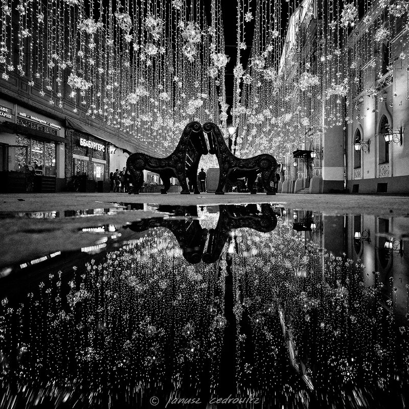 russia,moscow,nikolskaya,street,city,blackandwhite,monochrome,mirror,water,walk,lights,night, nikolskaya фото превью