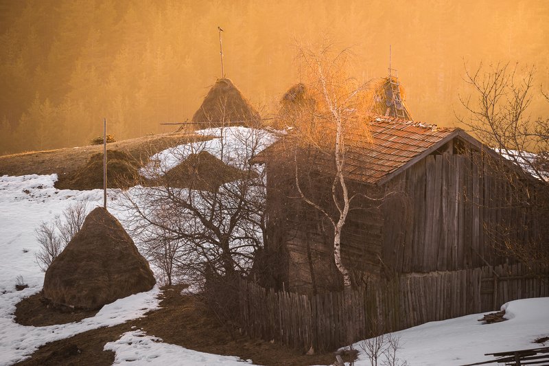 rhodope mountain, bulgaria, village, sunset The last sun rays of the dayphoto preview