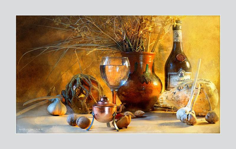 натюрморт бокал воды. светлыйphoto preview