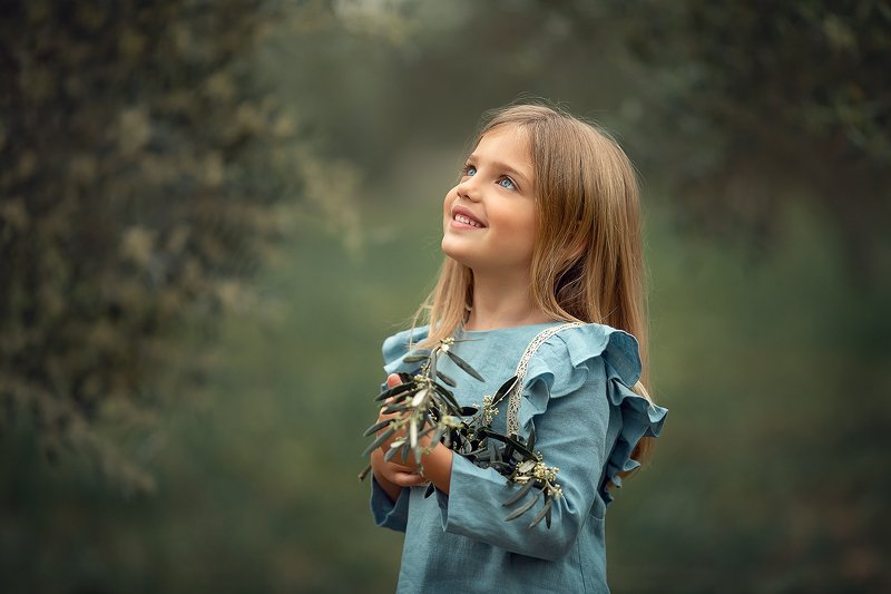 девочка улыбка портет ***photo preview