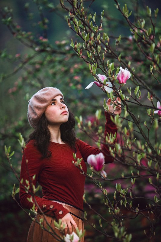 портрет, модель, магнолия, девушка, весна Ольгаphoto preview