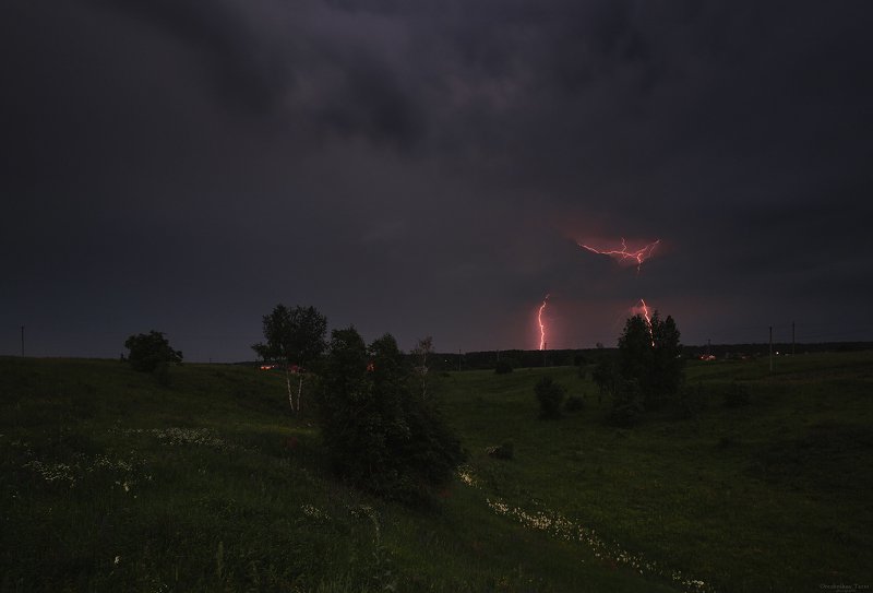 гроза,молния,пейзаж,природа,закат,рассвет,буря,небо,непогода,погода,весна грозаphoto preview