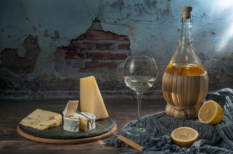 сыр, вино сырная тарелкаphoto preview