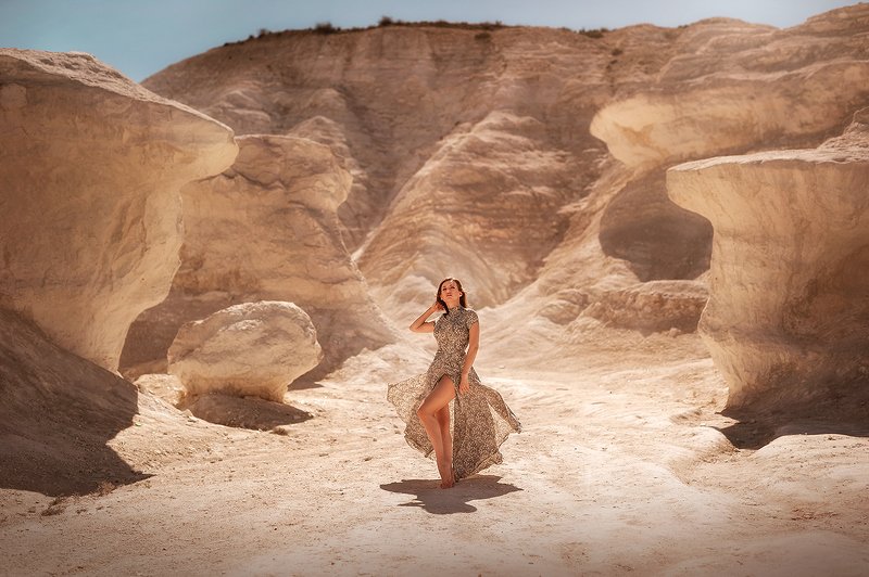 #woman #beauty #rocks #akespe #whiterocks Akespephoto preview