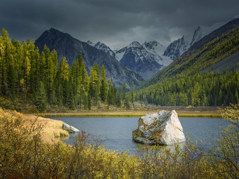 алтай,горы каменное сердцеphoto preview