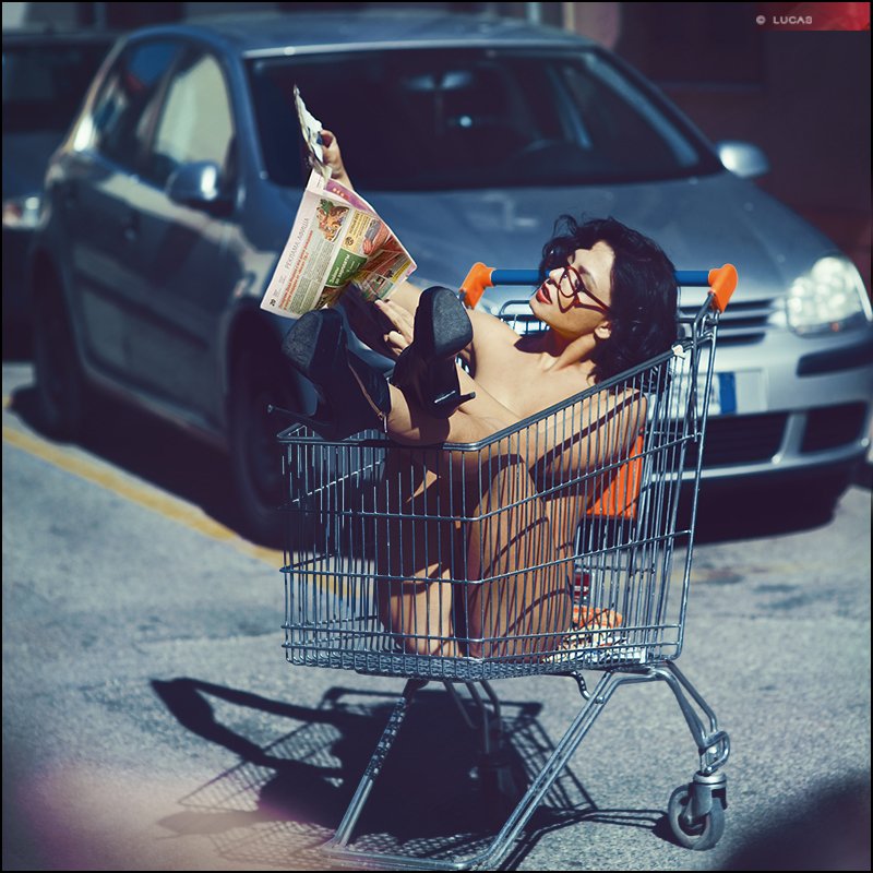 Food basket ©photo preview