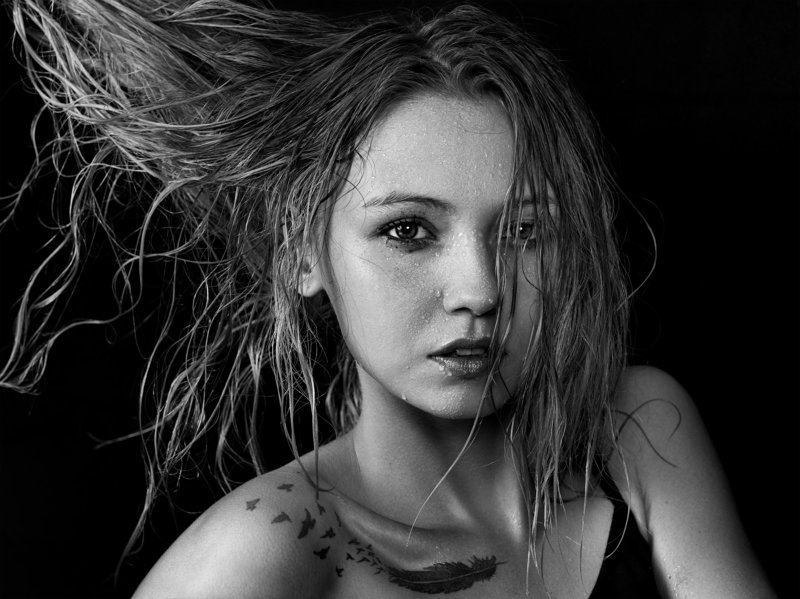 beauty, beauty photographer, model, headshot, closeup, makeup, long hair, eyes, facial, photographer, photography Valentinaphoto preview