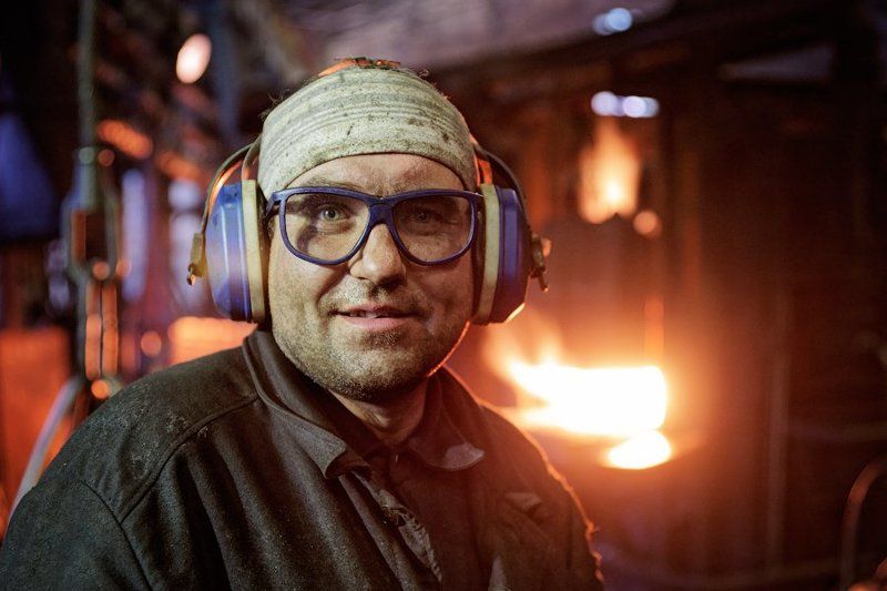 завод, кузнецы, рабочие Кузнечное делоphoto preview