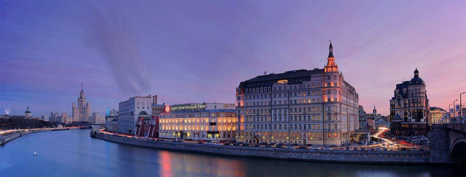 Раушская набережная.. Автор: Елохов Илья раушская, набережная, балчуг, москва, Елохов Илья