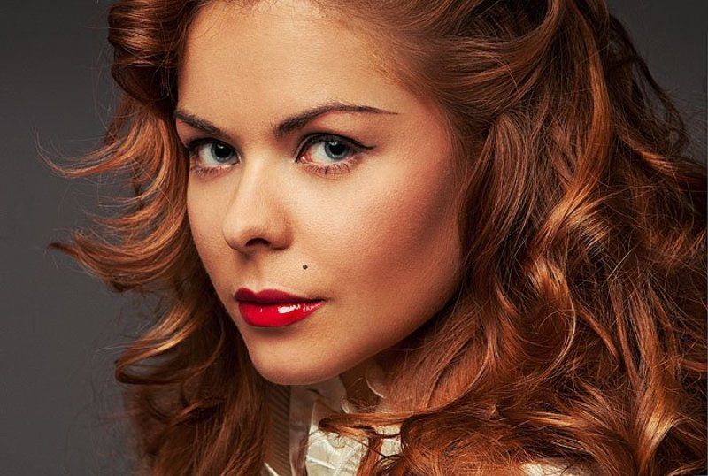 портрет, гламур меднаяphoto preview