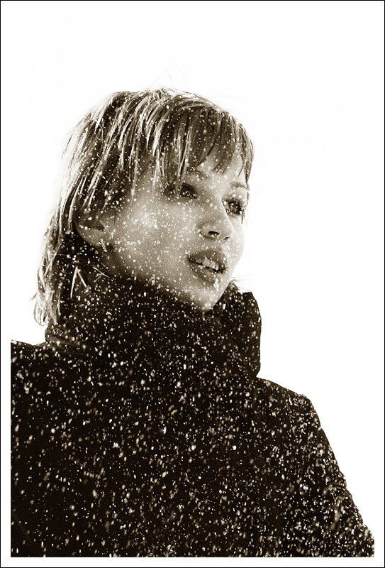 снег Снежная королеваphoto preview