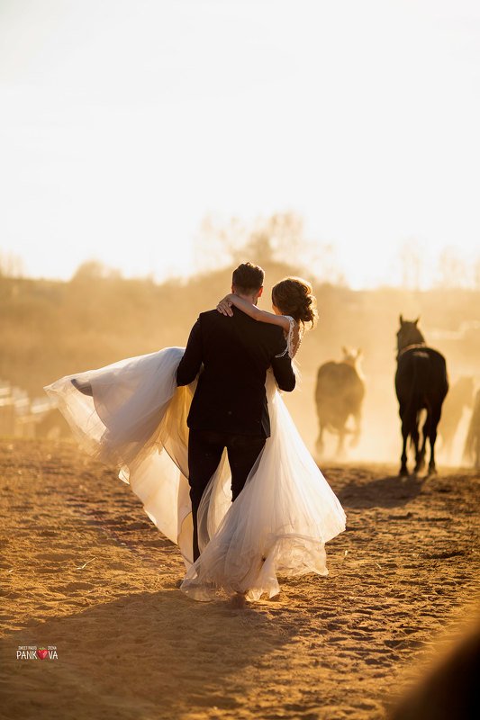 Свадебная фотосессия photo preview