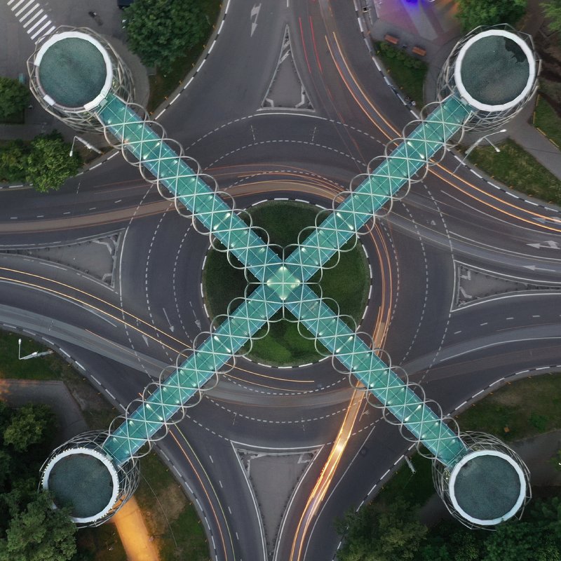 Пешеходный переходphoto preview