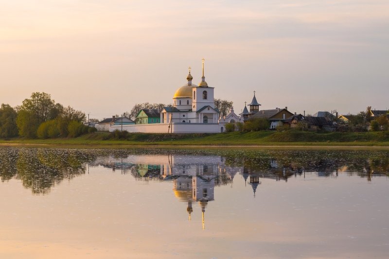 pskov, pleskau, псков, landscape, псковскаяобласть, pskovregion, остров, утро, облака, река, великая, nikon, nikonrussia, sigma, velbon, rtgtv, 35photo, russia, foto, фото, photo, photography Спасо-Казанский Симанский женский монастырьphoto preview