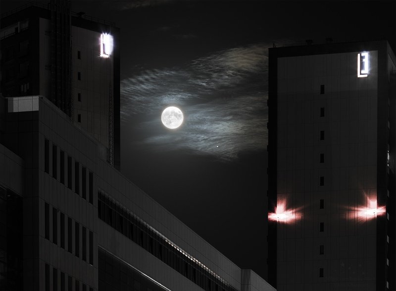 Луна, Юпитер, полнолуние, планета, спутник, ночь, астрофото, небо, ночное небо, облака Затерянная Лунаphoto preview