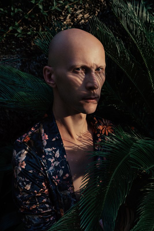 fashion, editorial, garden, portrait, floral, shadow, dark, model, art, портрет, арт In the Arboretumphoto preview