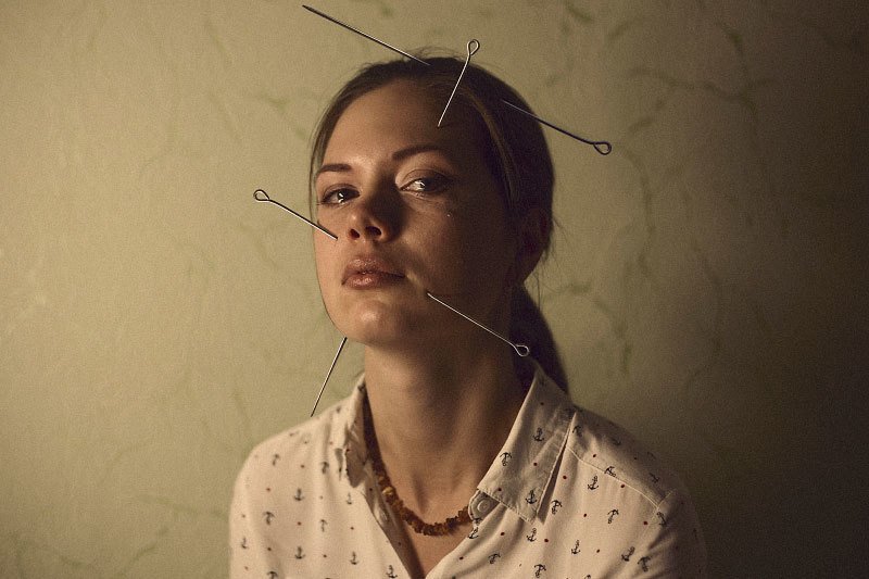 портрет, крипота, мрак, обработка, сюрреализм, арт, серость, пустота, цветы, глаза, люди, абстракция, триллер, печаль, покой, спокойствие, сознание, состояние Состояние сознанияphoto preview