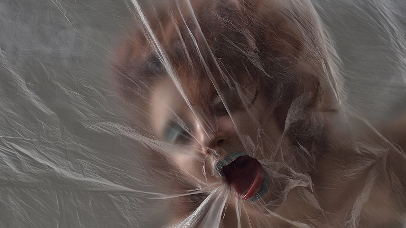 девушка плёнка как лёд или лёд как плёнкаphoto preview