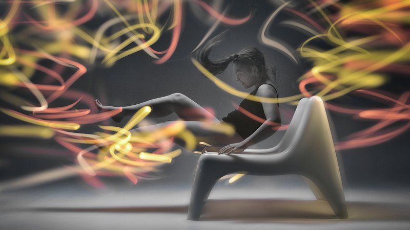 девушка Девушка и световые сетиphoto preview